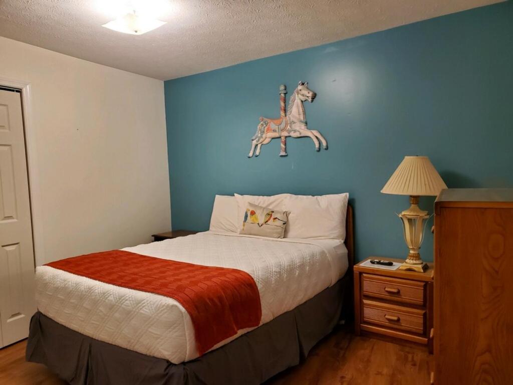 Hotel Meadowlark With Restaurant & Bar 2*